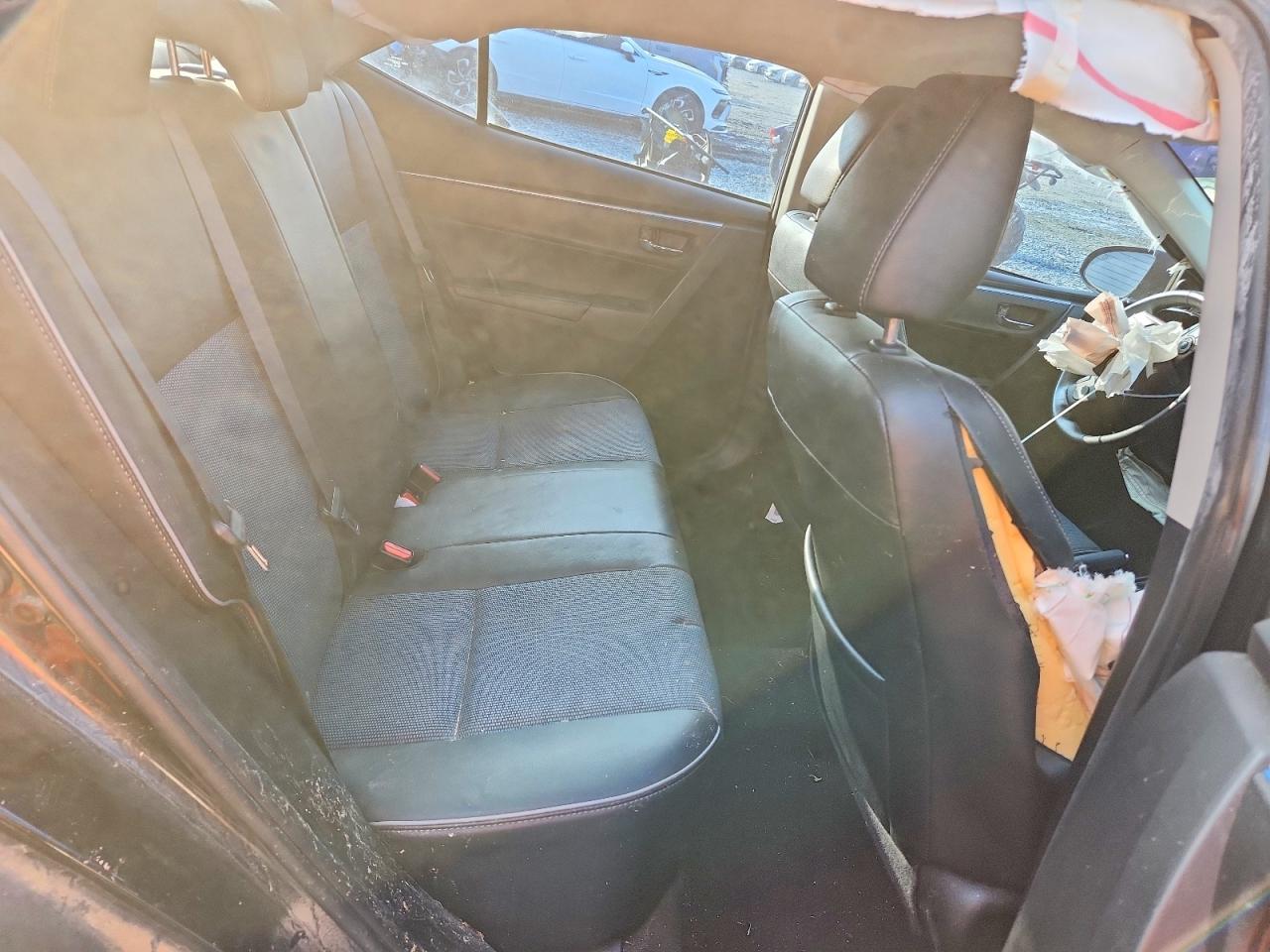 2014 TOYOTA COROLLA photo 10