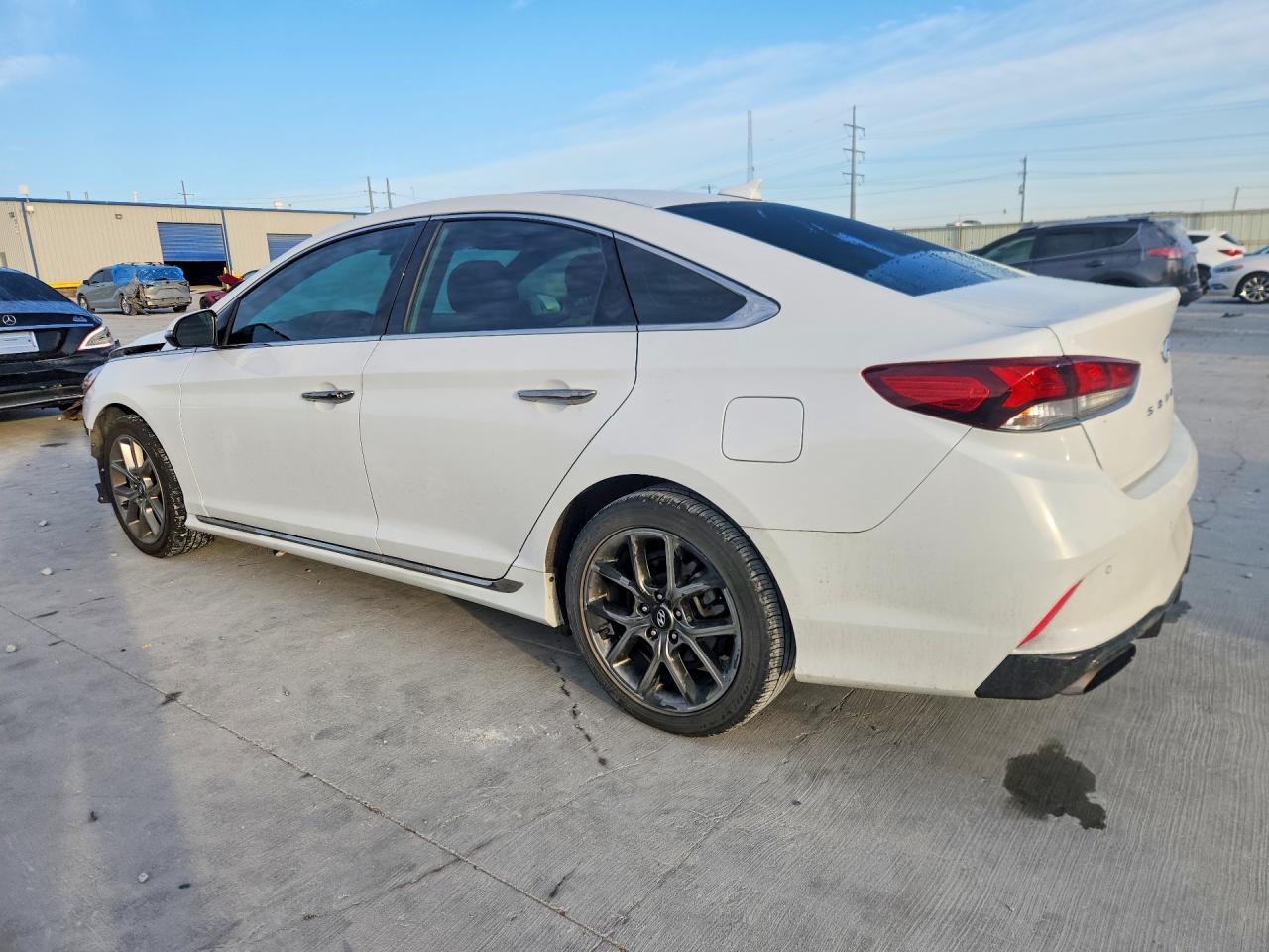2018 HYUNDAI SONATA LIMITED 2.0T photo 2
