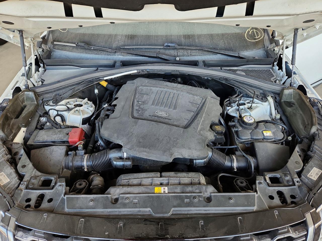 2018 LAND ROVER RANGE ROVER VELAR R-DYNAMIC SE photo 12
