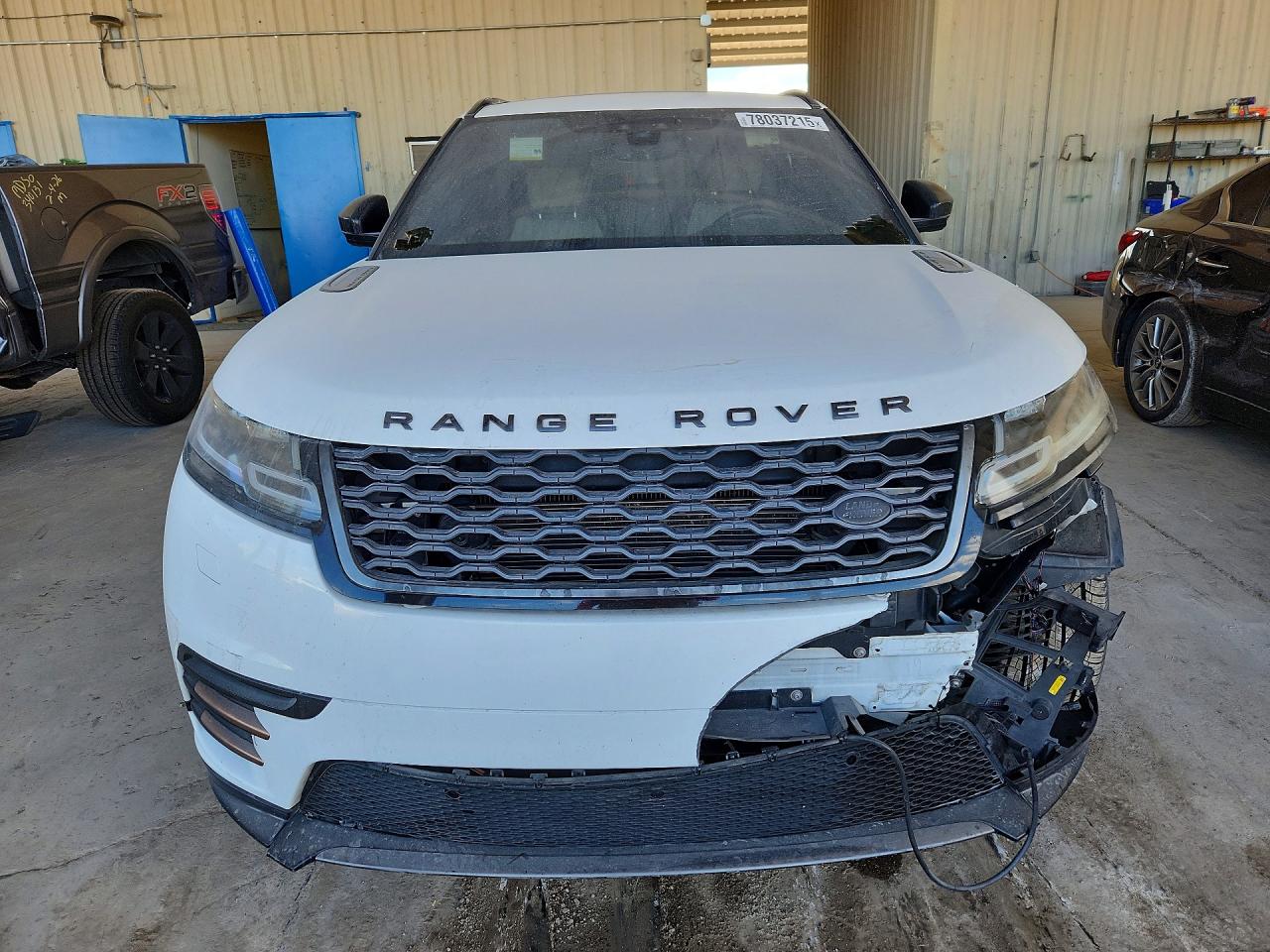 2018 LAND ROVER RANGE ROVER VELAR R-DYNAMIC SE photo 5
