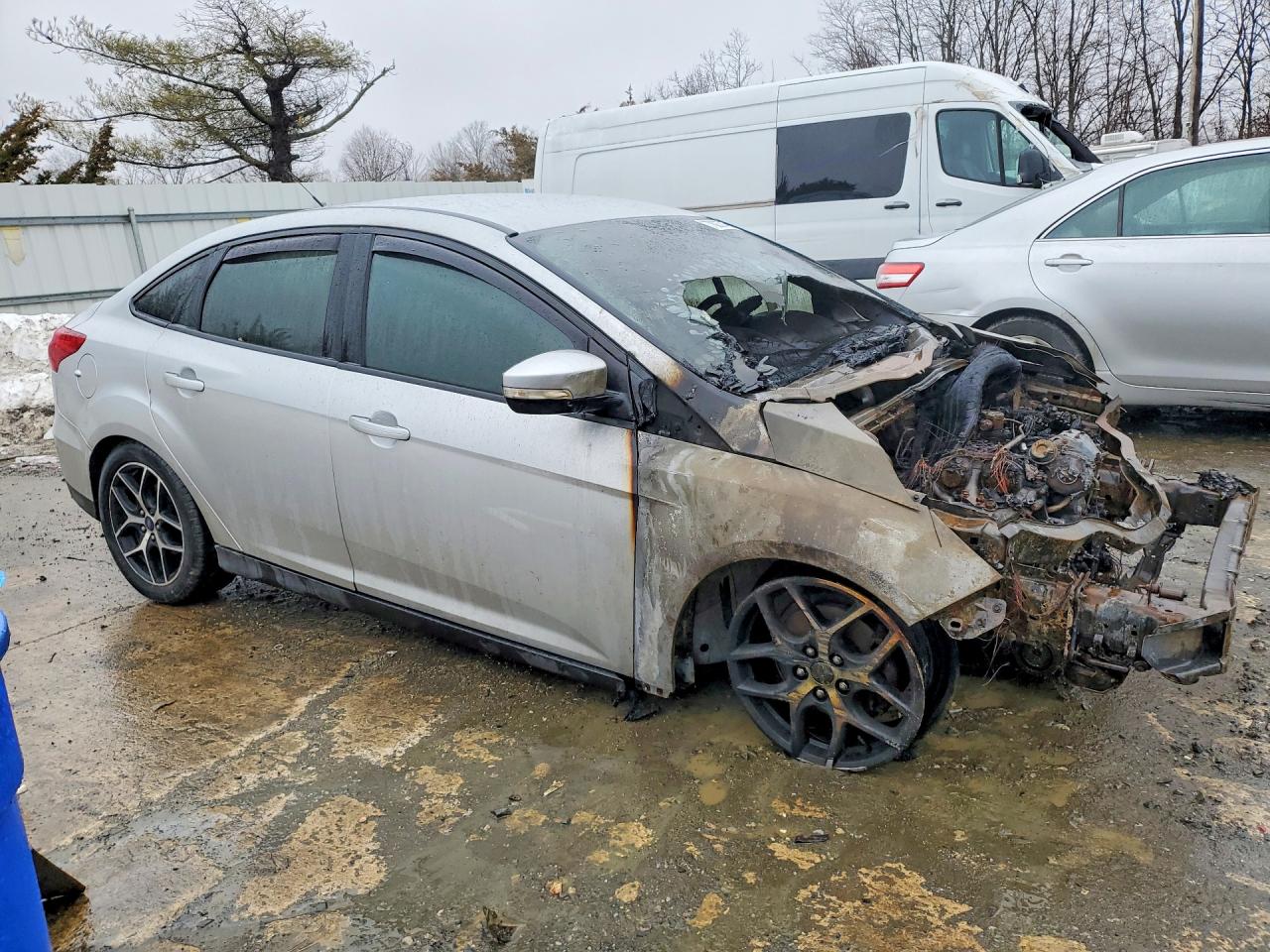 2018 FORD FOCUS SE photo 4