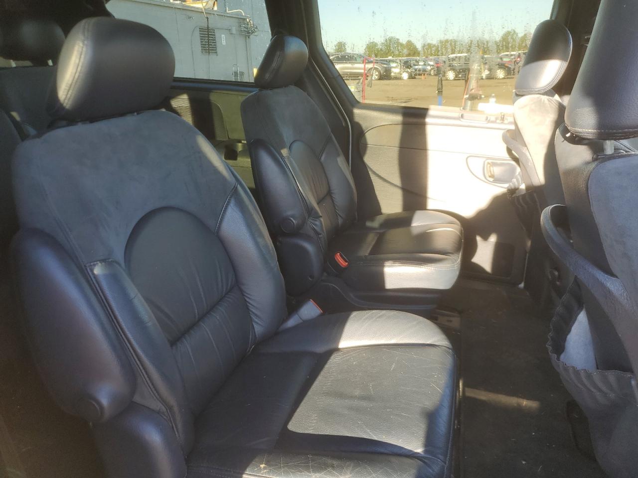 2001 CHRYSLER TOWN & COUNTRY LIMITED photo 21
