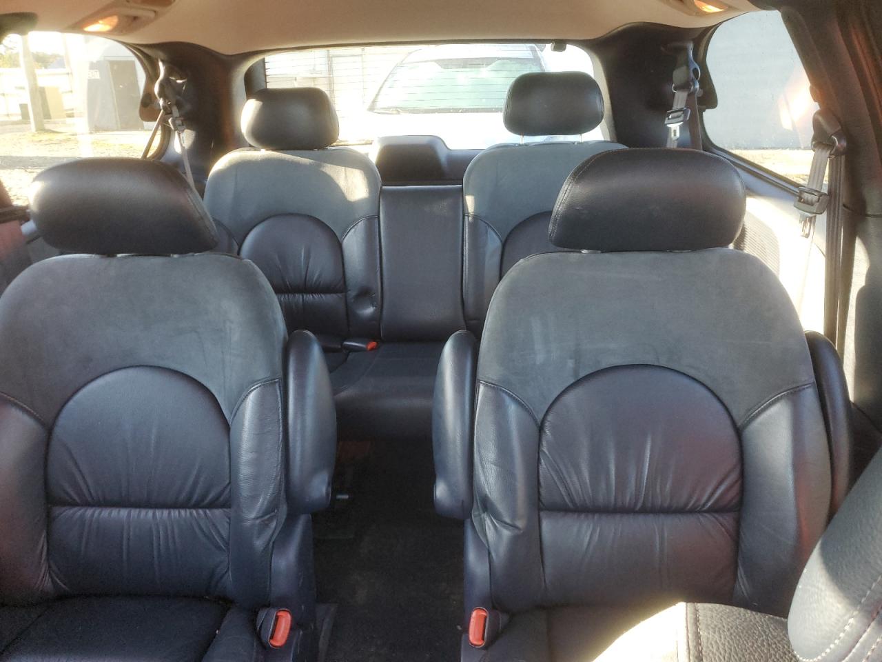 2001 CHRYSLER TOWN & COUNTRY LIMITED photo 19
