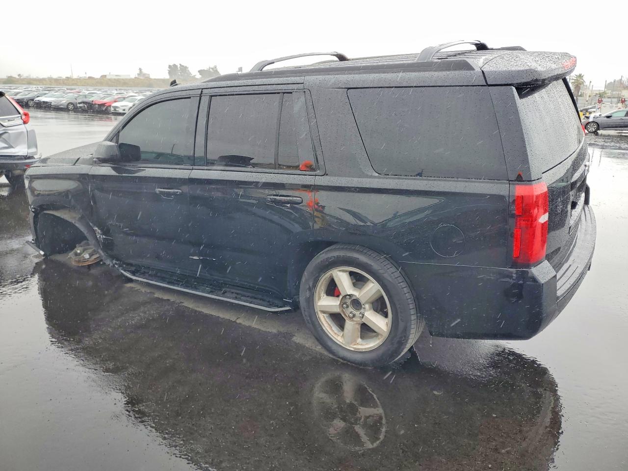 2015 CHEVROLET TAHOE C1500 LT photo 4