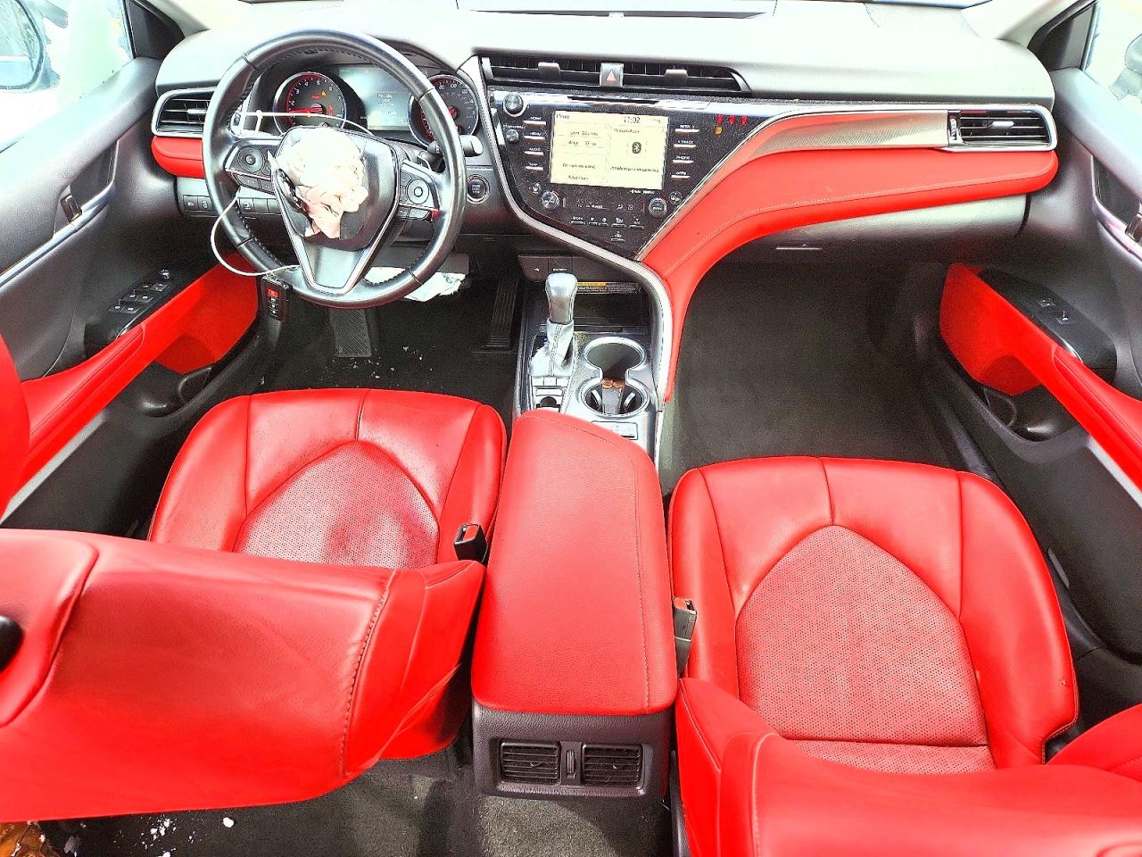 2020 TOYOTA CAMRY XSE photo 15