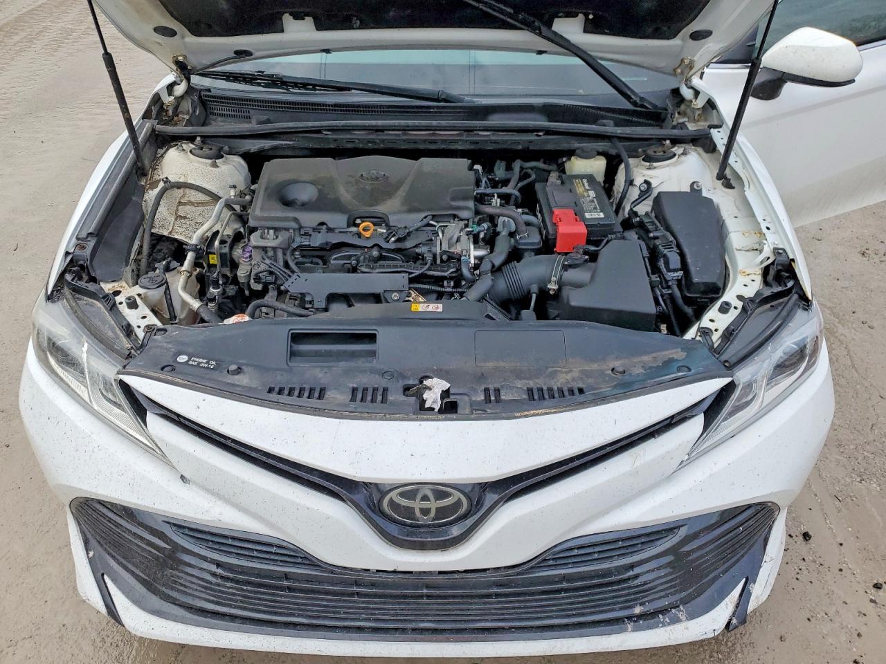 2018 TOYOTA CAMRY L photo 21