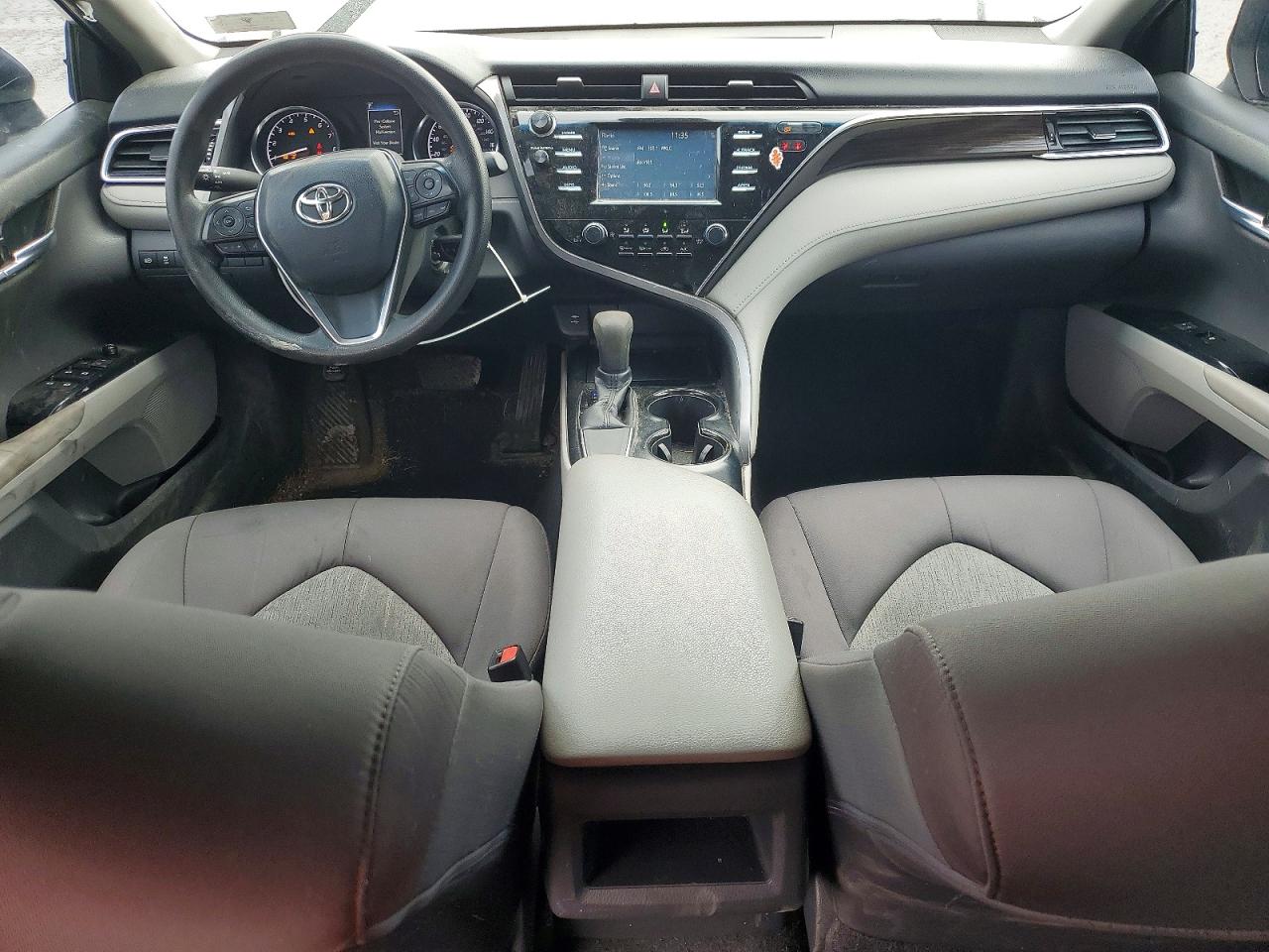 2018 TOYOTA CAMRY L photo 15