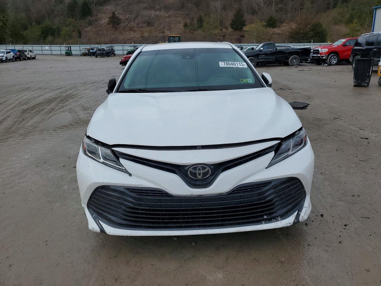 2018 TOYOTA CAMRY L photo 9