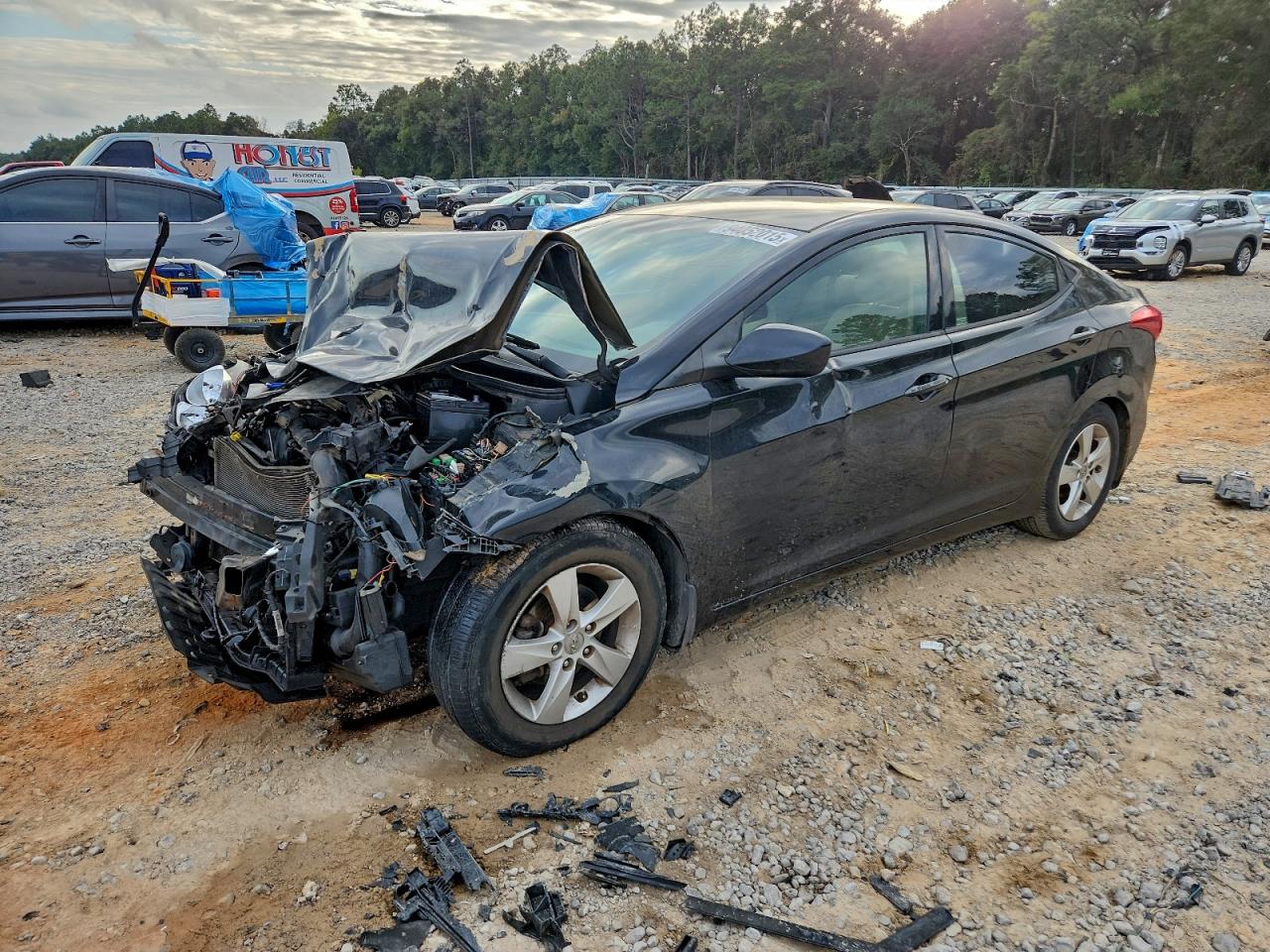 2013 HYUNDAI ELANTRA