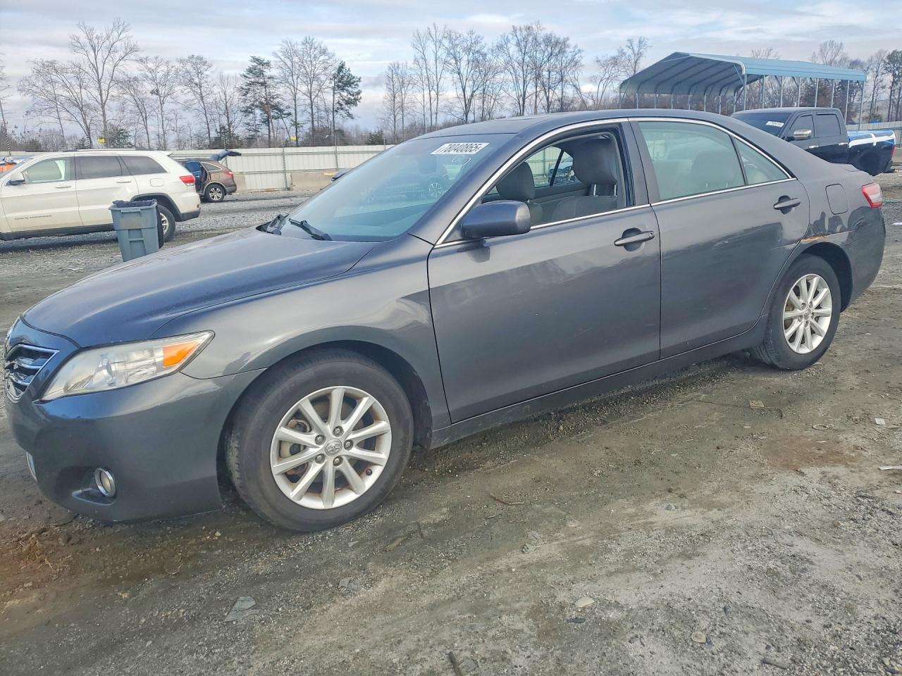 2011 TOYOTA CAMRY