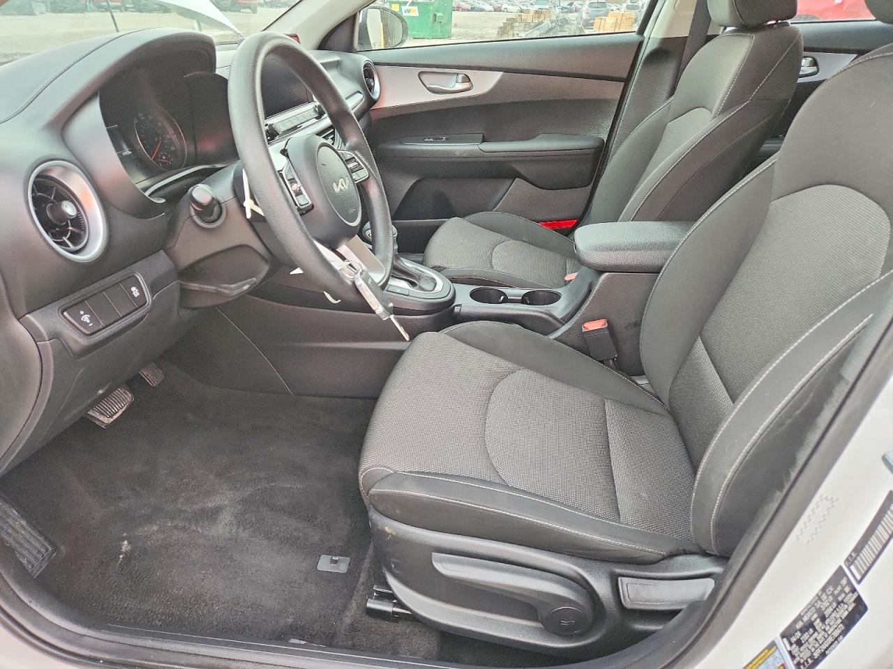 2024 KIA FORTE LXS photo 13