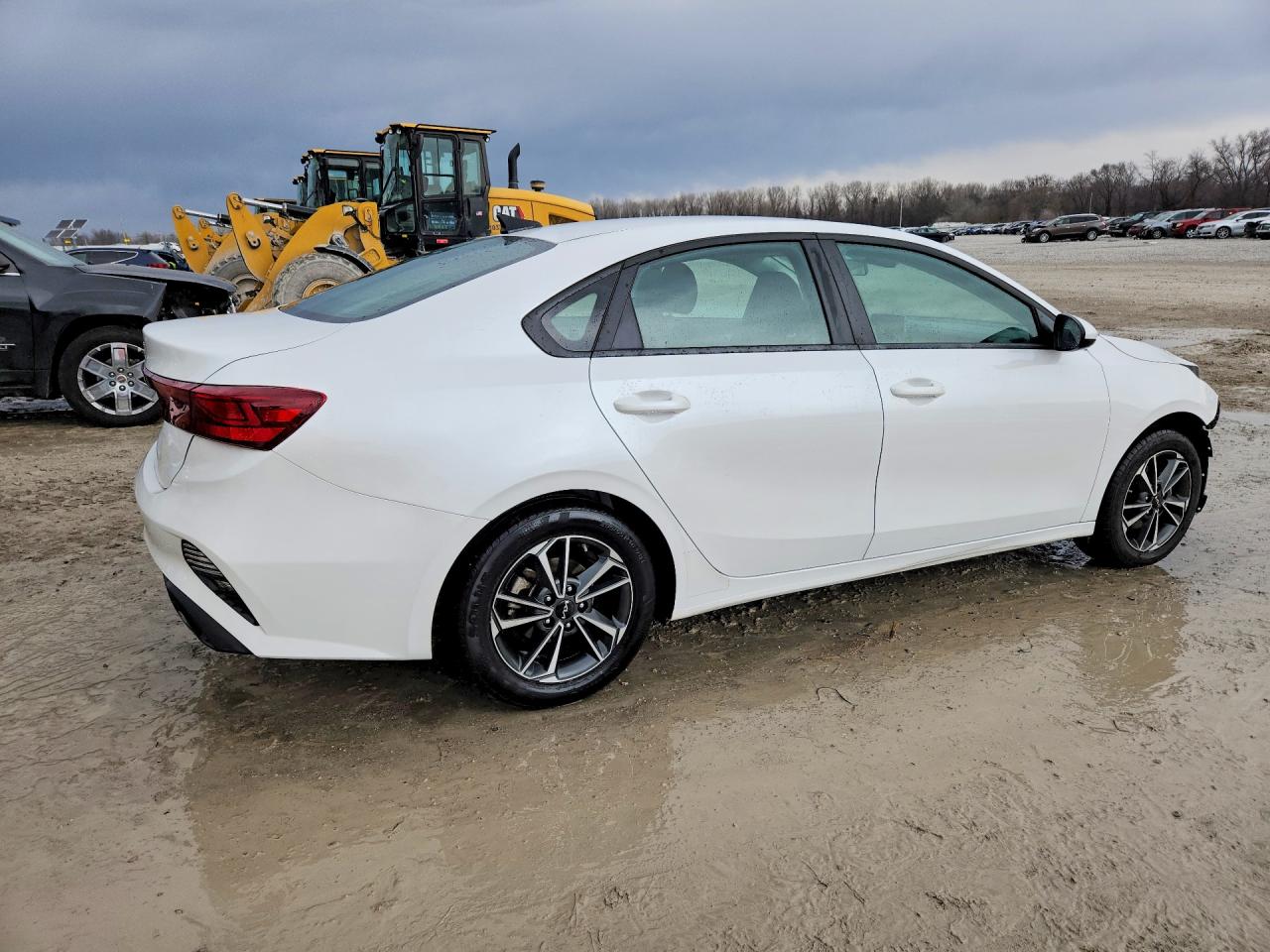 2024 KIA FORTE LXS photo 5