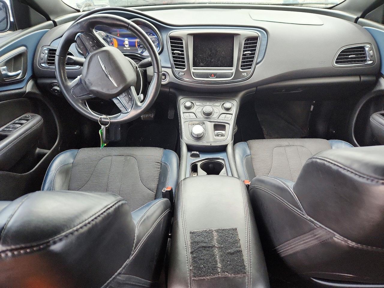 2015 CHRYSLER 200 S photo 22
