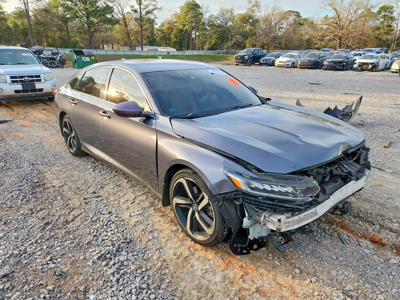 2018 HONDA ACCORD SPORT photo 4