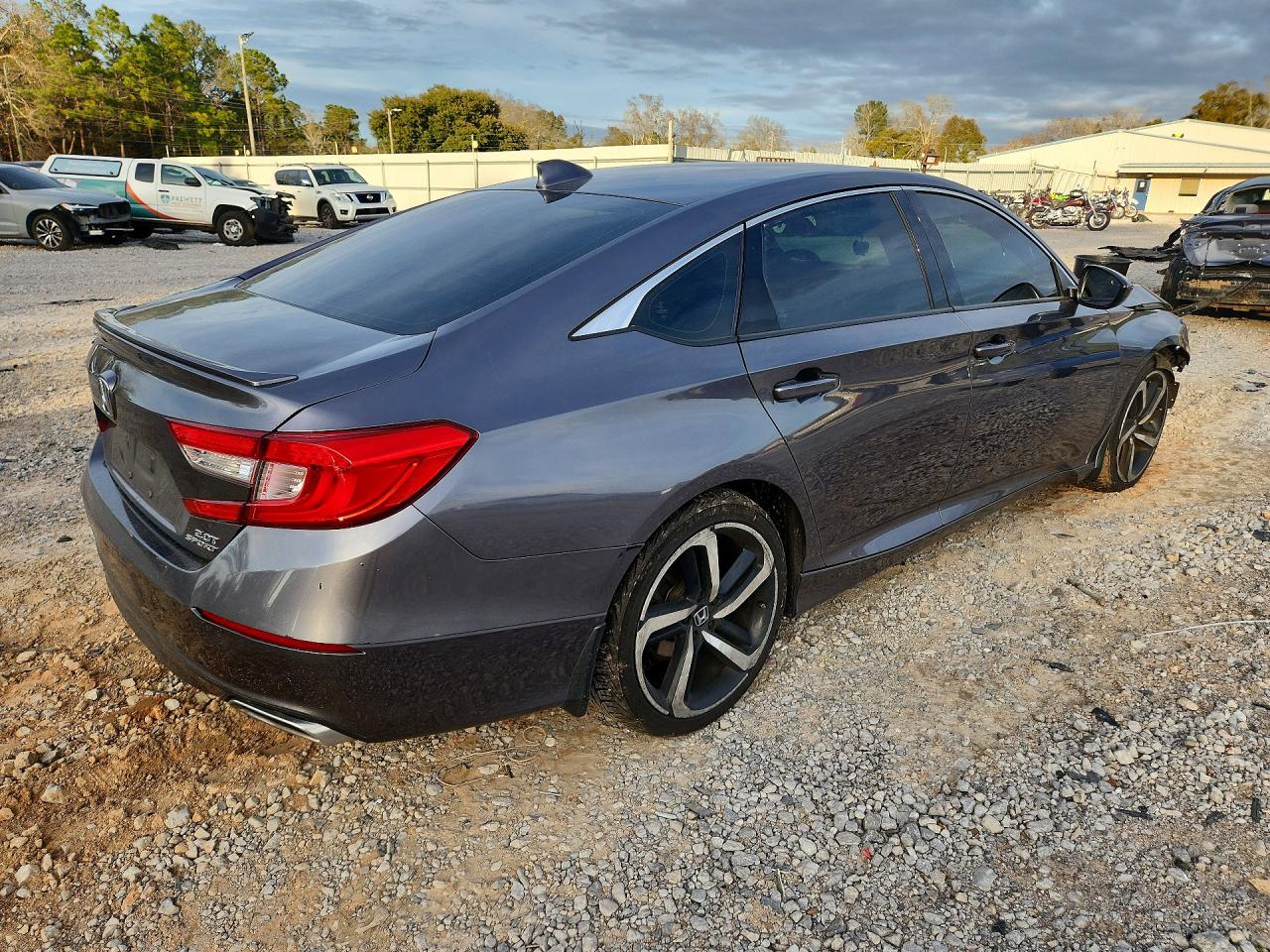 2018 HONDA ACCORD SPORT photo 3