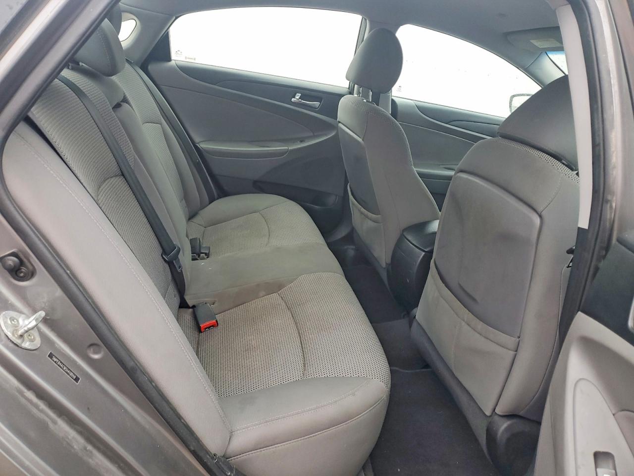 2012 HYUNDAI SONATA GLS photo 10