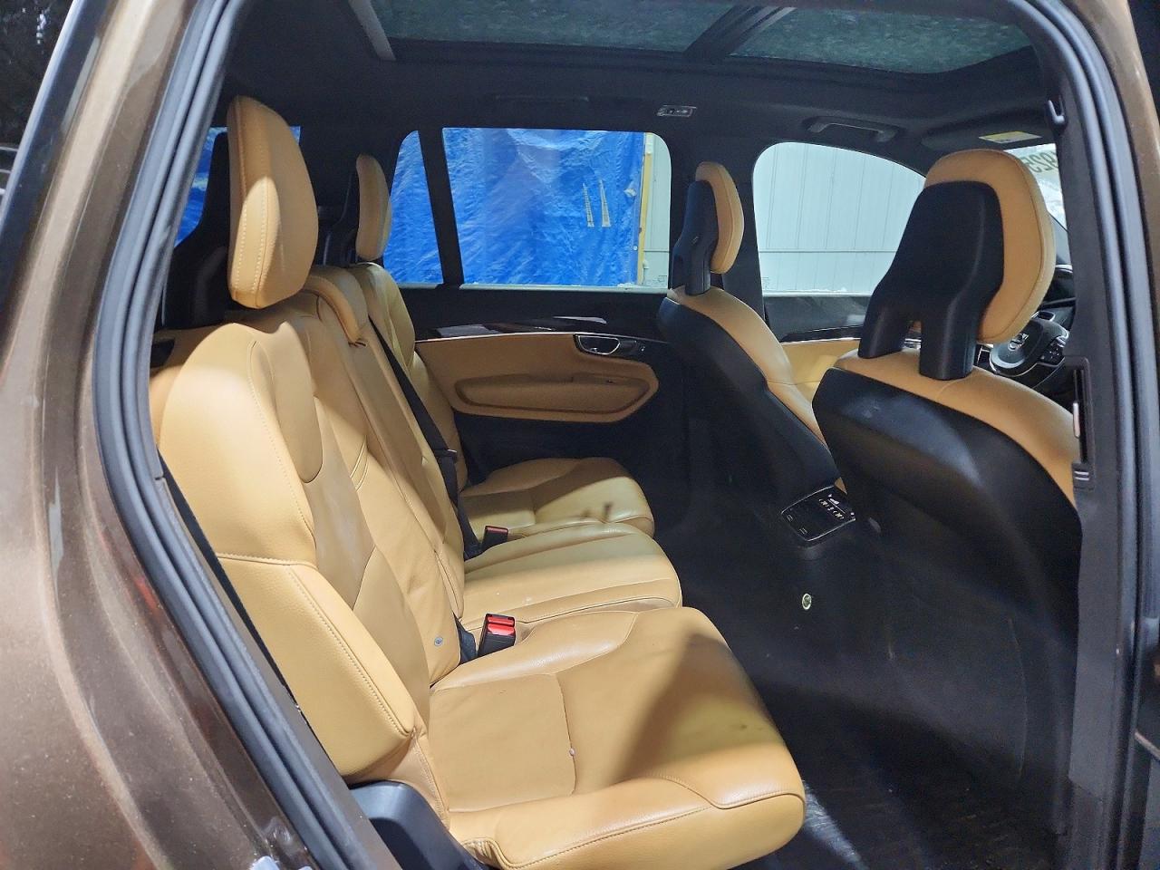 2017 VOLVO XC90 T6 photo 11
