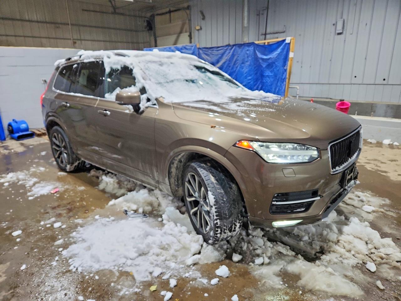 2017 VOLVO XC90 T6 photo 4