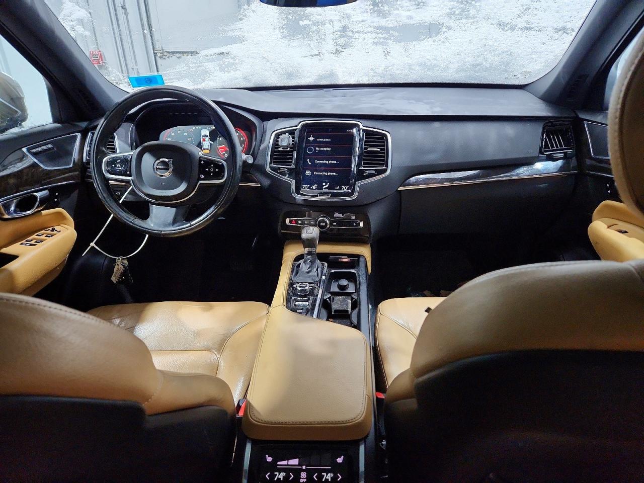 2017 VOLVO XC90 T6 photo 8