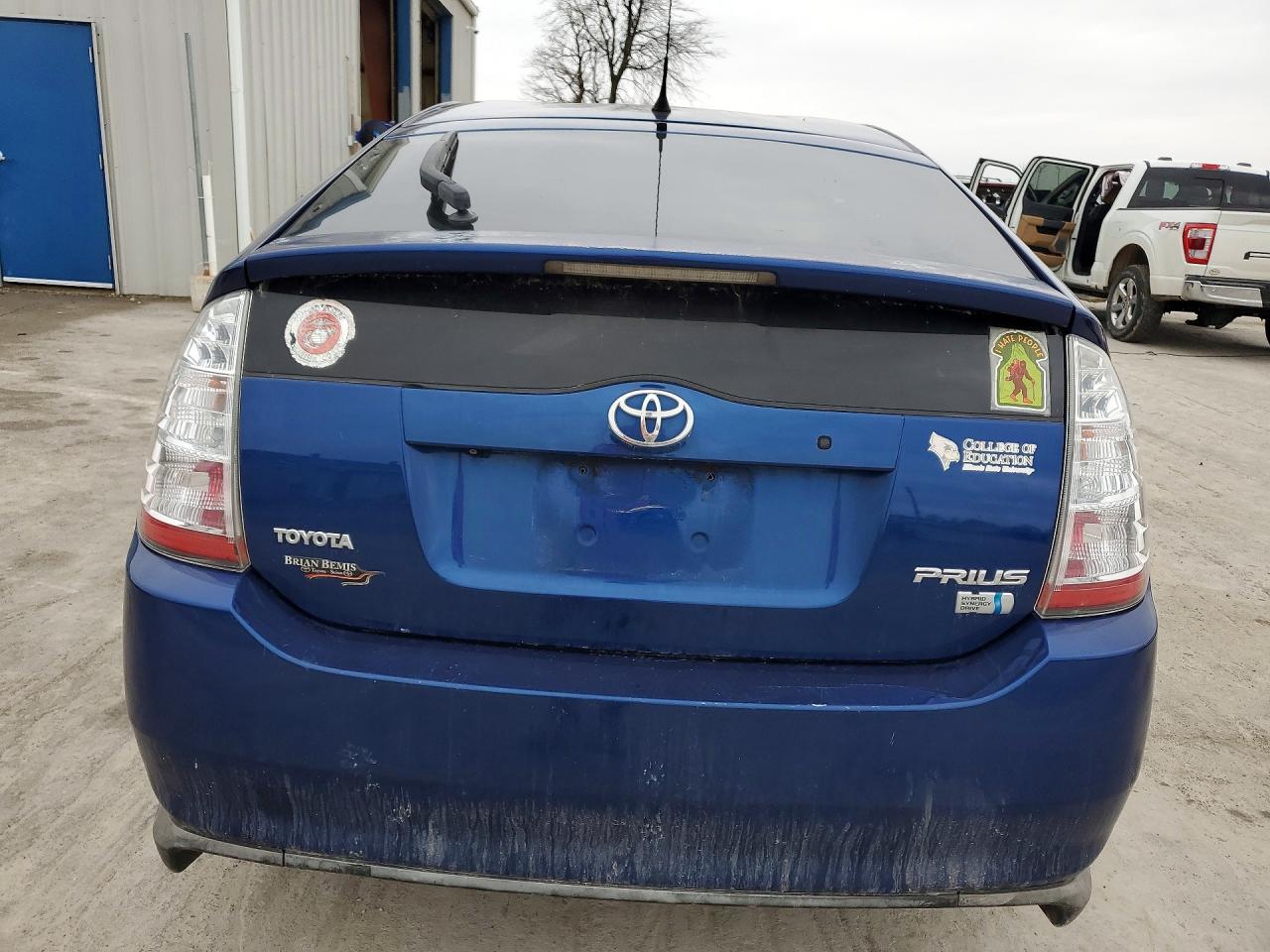 2008 TOYOTA PRIUS BASE photo 11