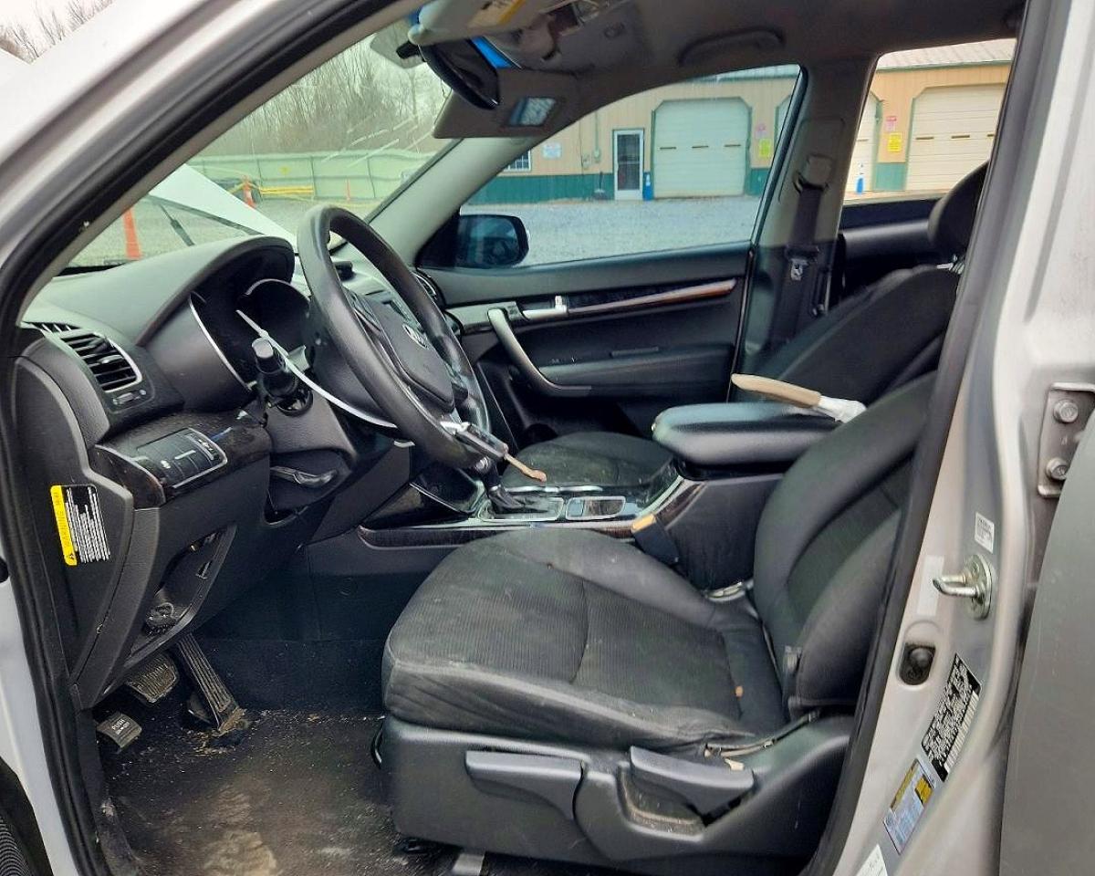 2014 KIA SORENTO LX photo 7