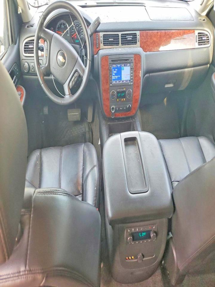 2009 CHEVROLET SUBURBAN K1500 LT photo 15