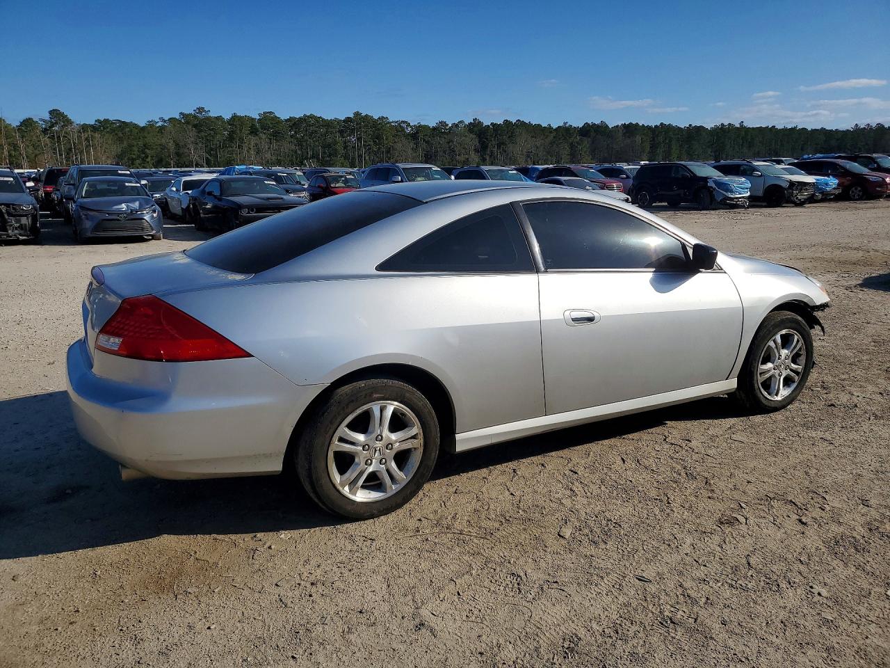 2006 HONDA ACCORD LX photo 3