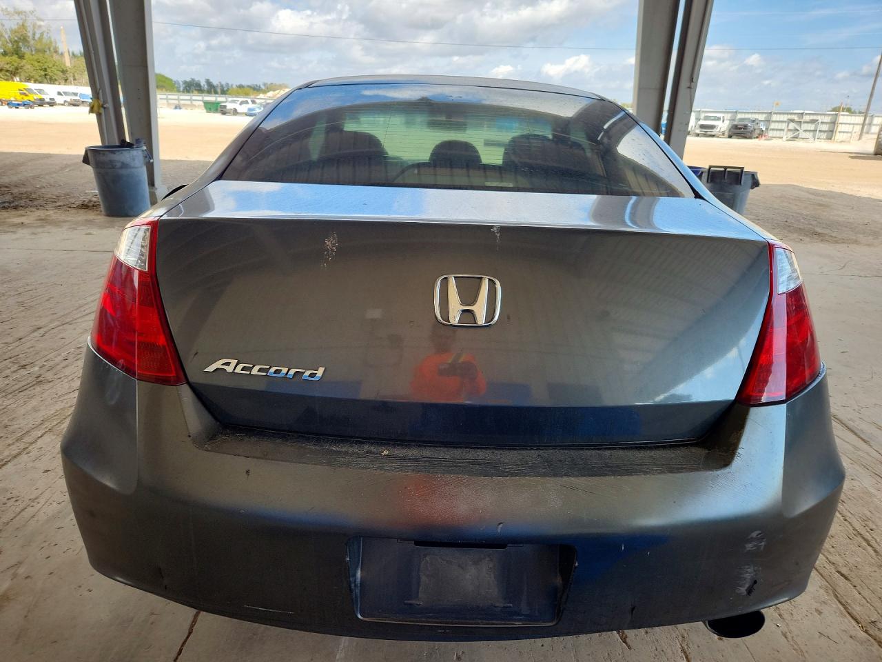 2009 HONDA ACCORD LX photo 6