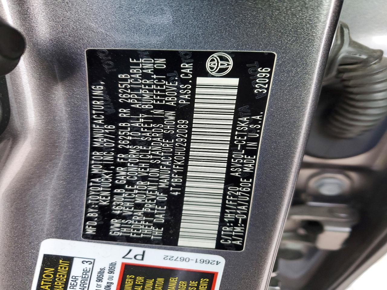 2017 TOYOTA CAMRY LE photo 25
