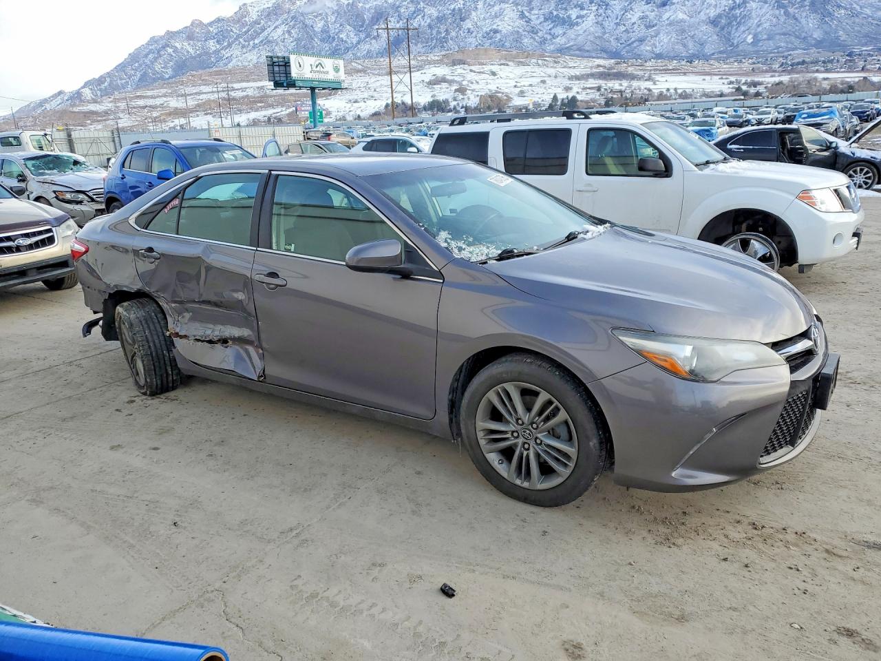 2017 TOYOTA CAMRY LE photo 7