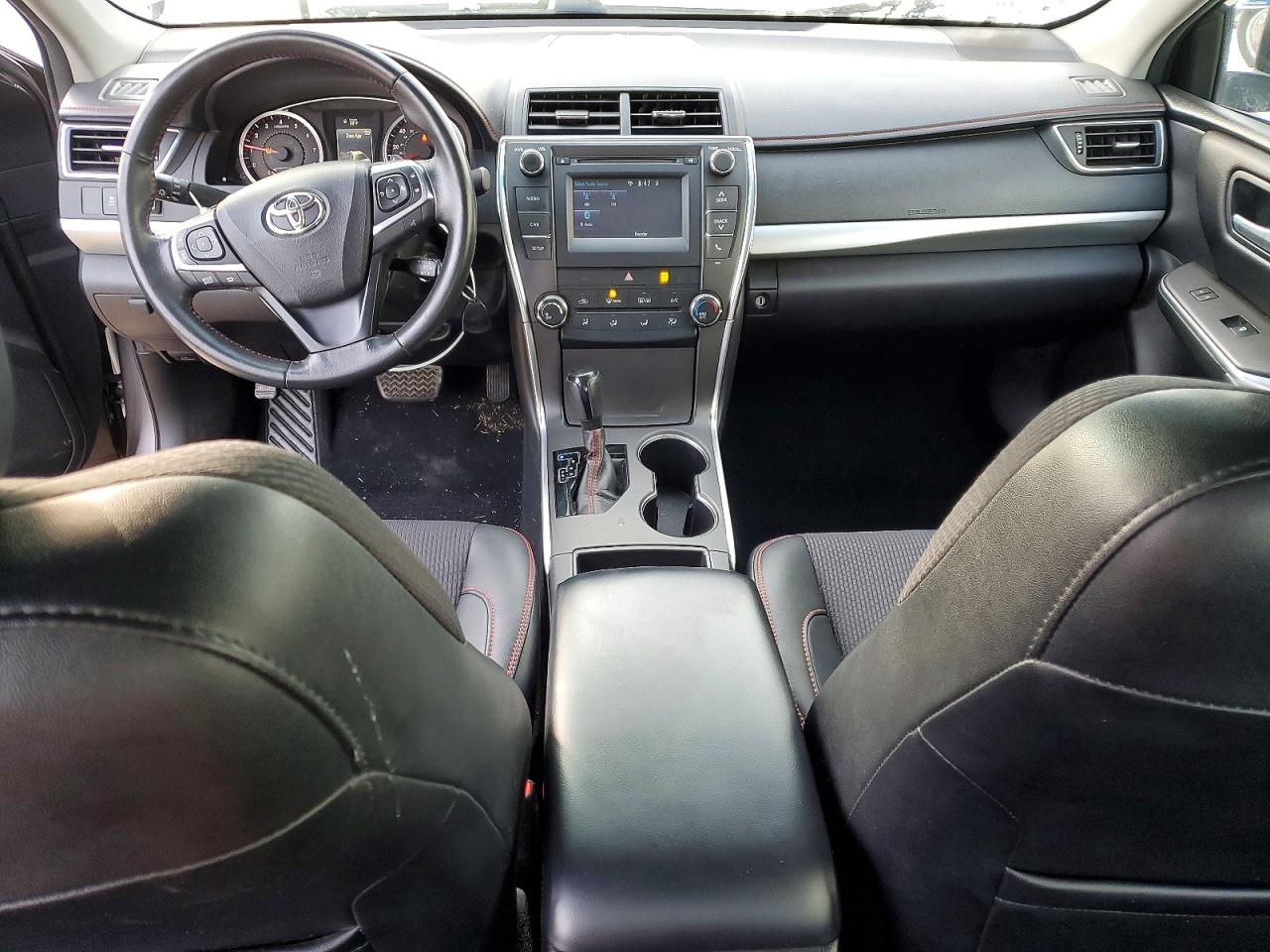 2017 TOYOTA CAMRY LE photo 15