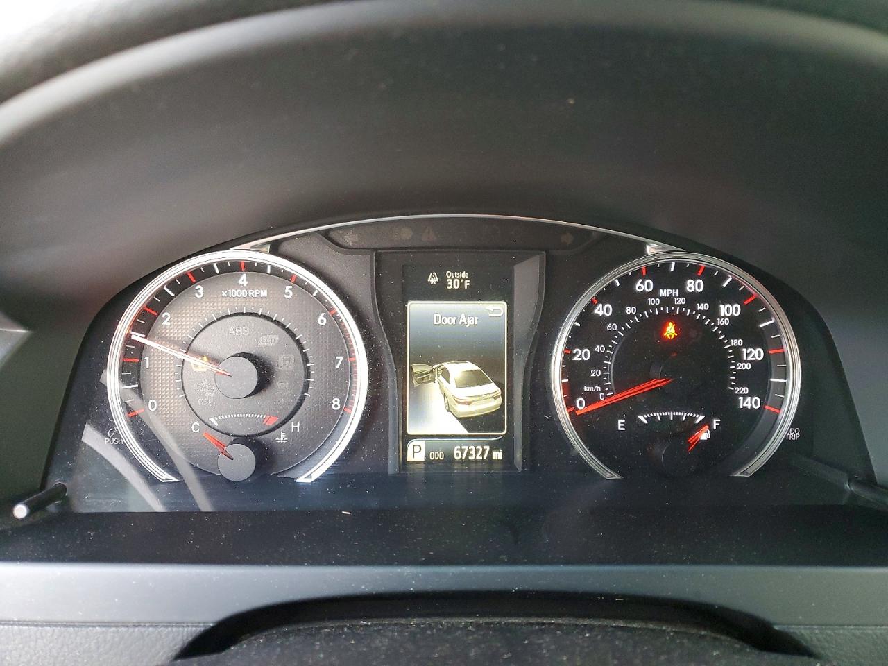 2017 TOYOTA CAMRY LE photo 17