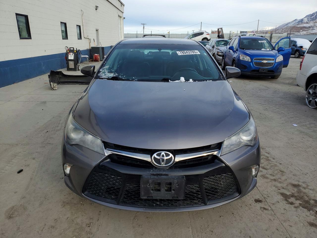 2017 TOYOTA CAMRY LE photo 9