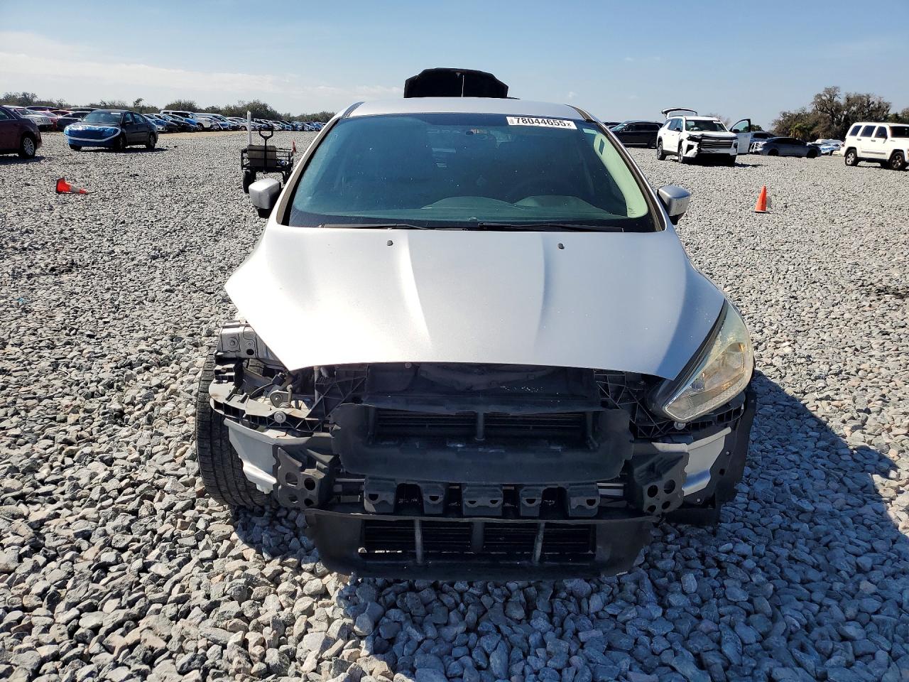 2018 FORD FOCUS SE photo 5