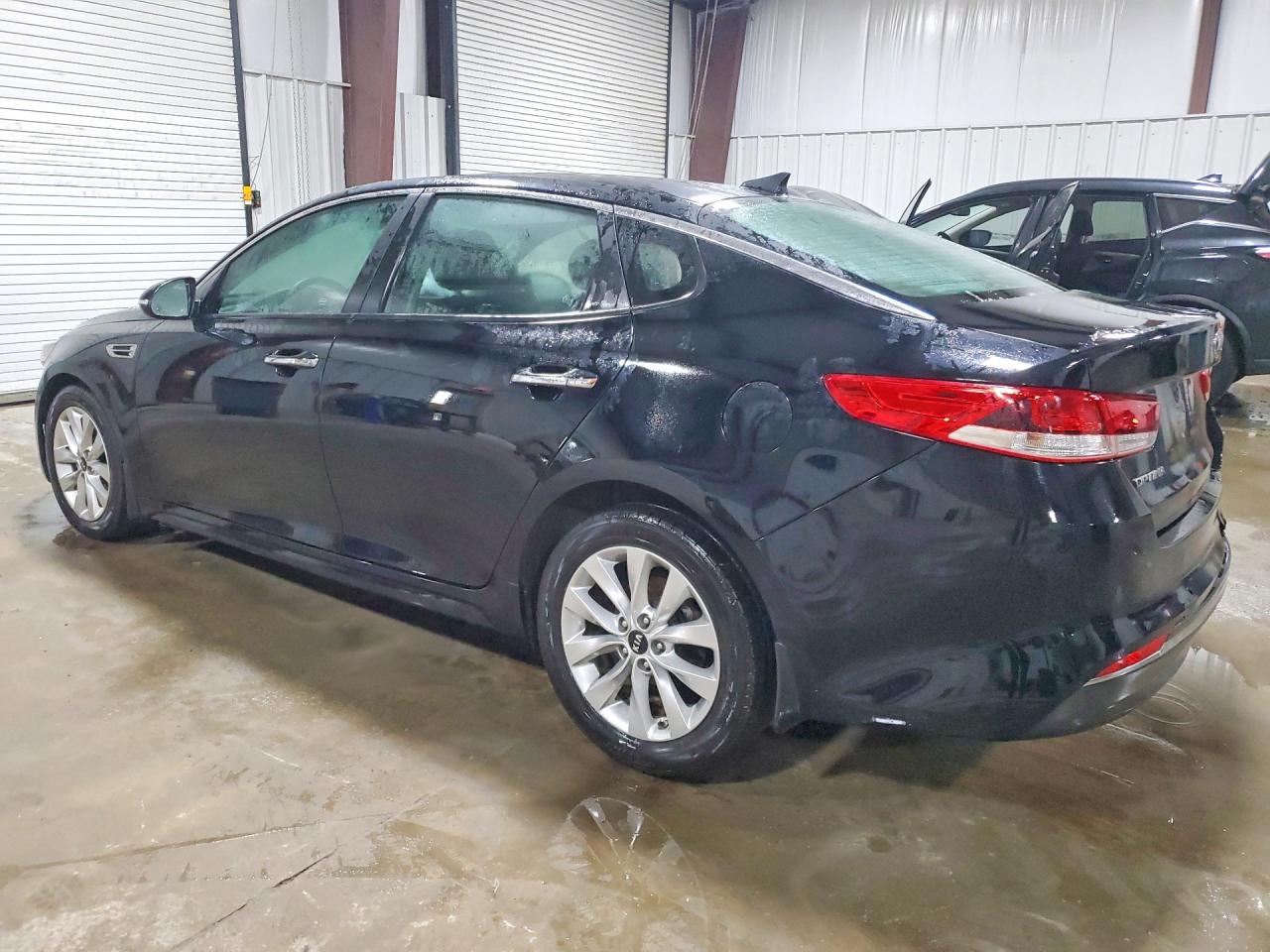 2018 KIA OPTIMA LX photo 2