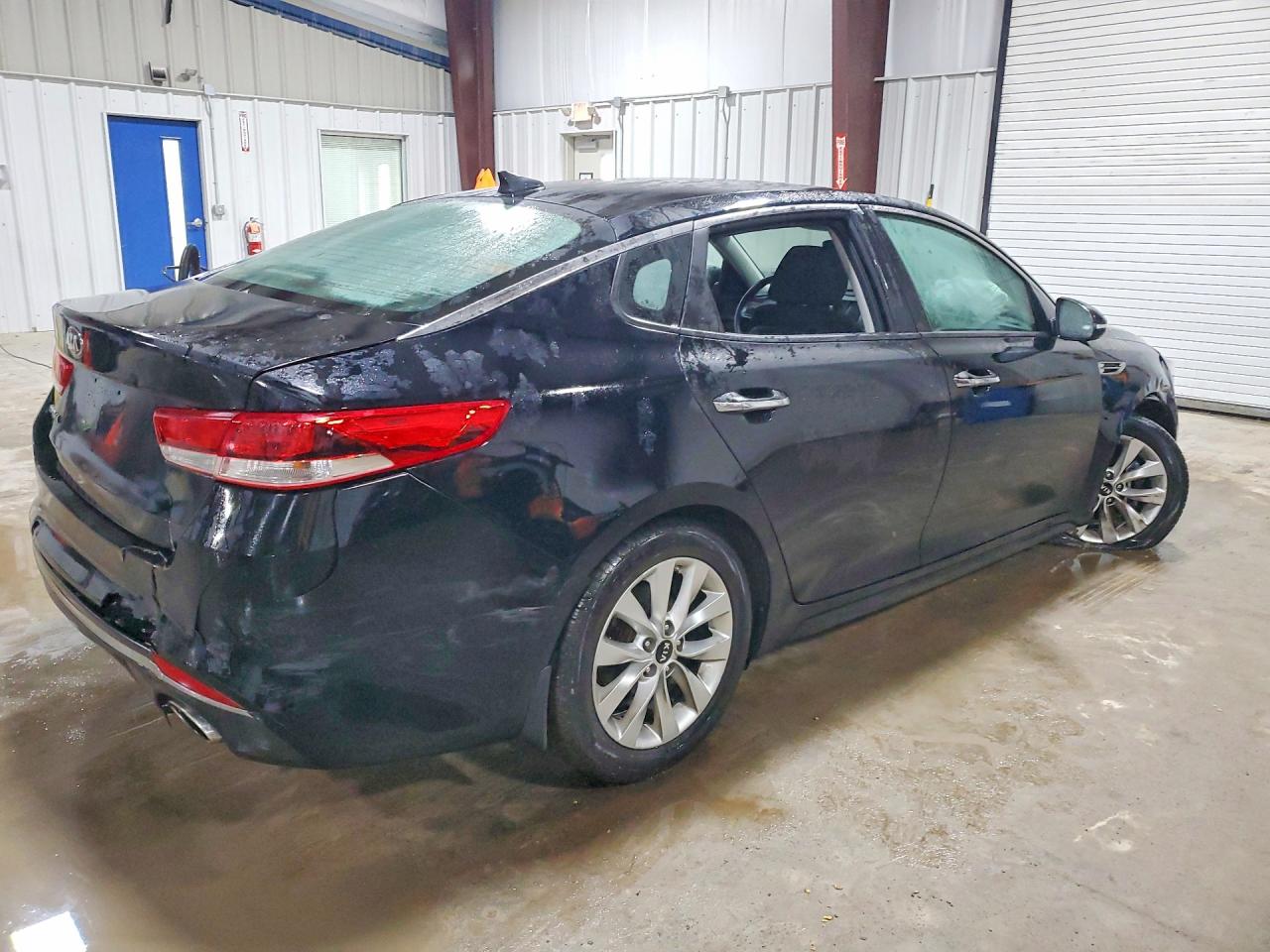 2018 KIA OPTIMA LX photo 3