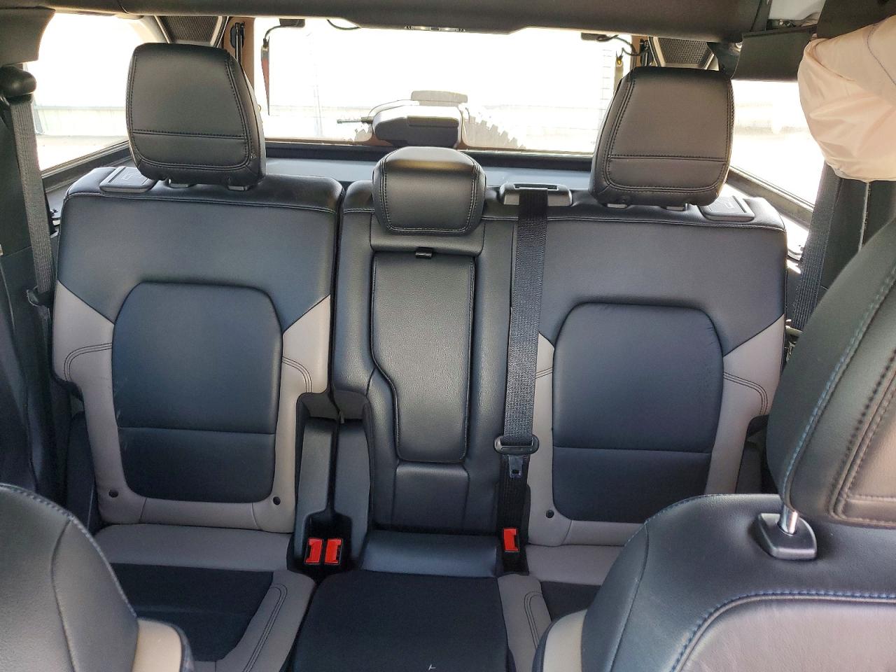 2022 FORD BRONCO BASE photo 19
