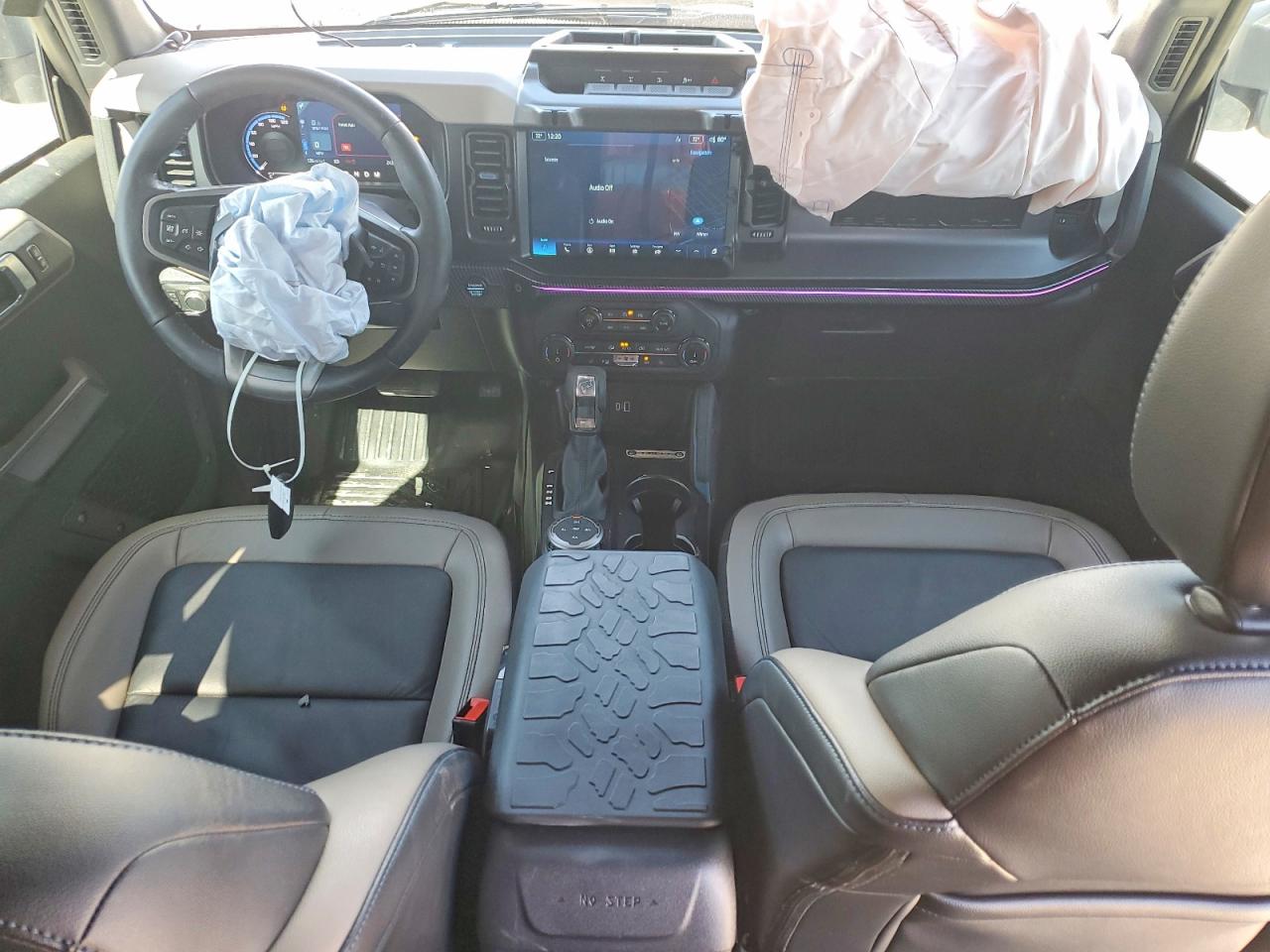 2022 FORD BRONCO BASE photo 15