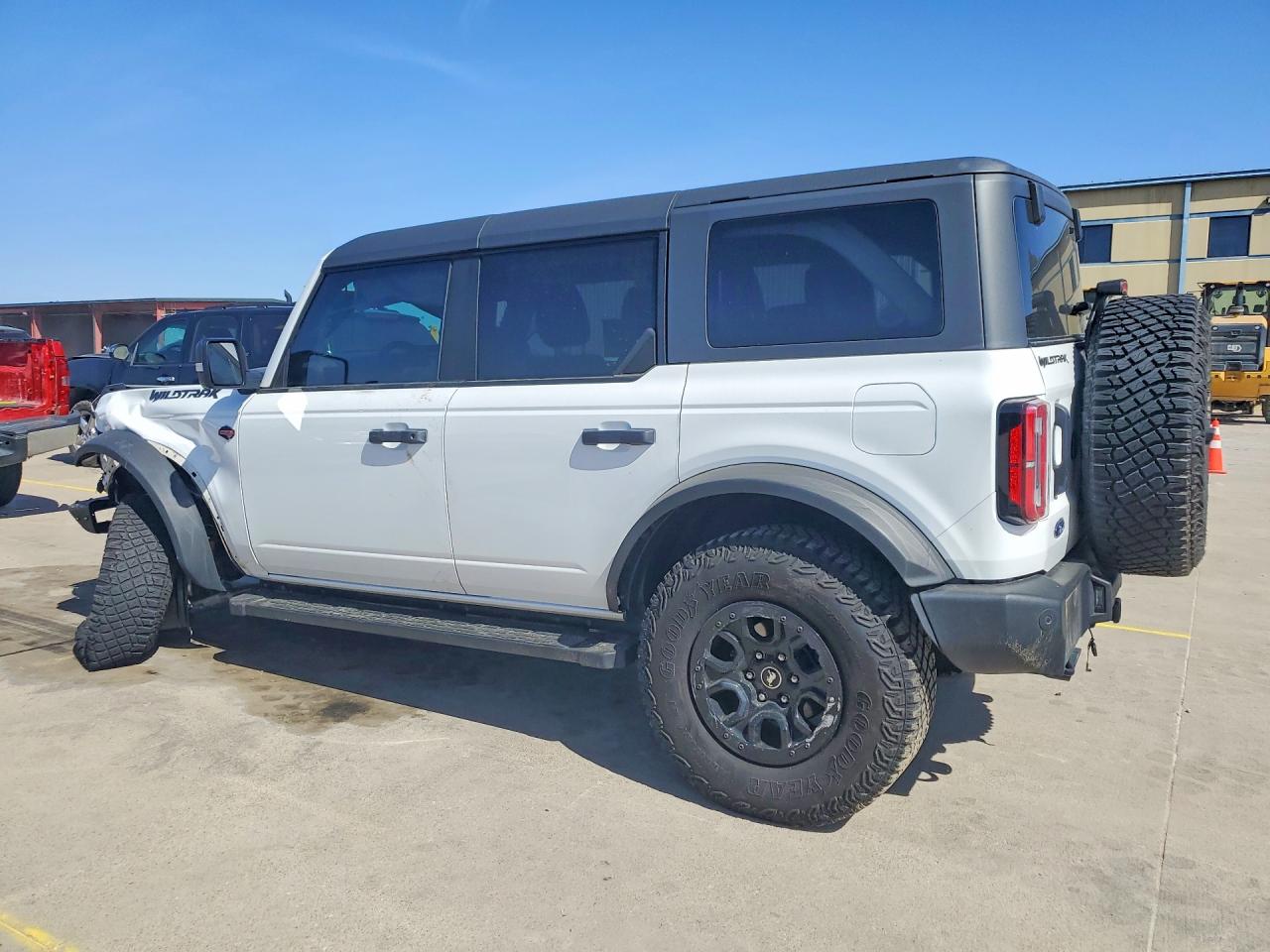 2022 FORD BRONCO BASE photo 3