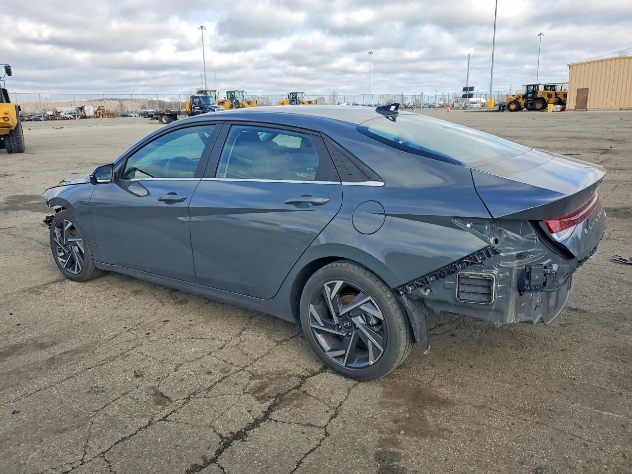 2024 HYUNDAI ELANTRA LIMITED photo 3