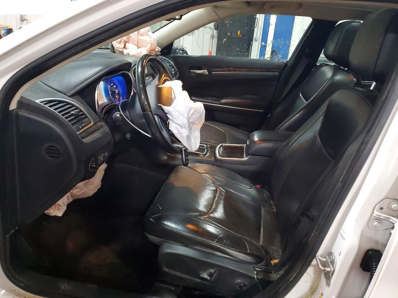 2018 CHRYSLER 300 LIMITED photo 7