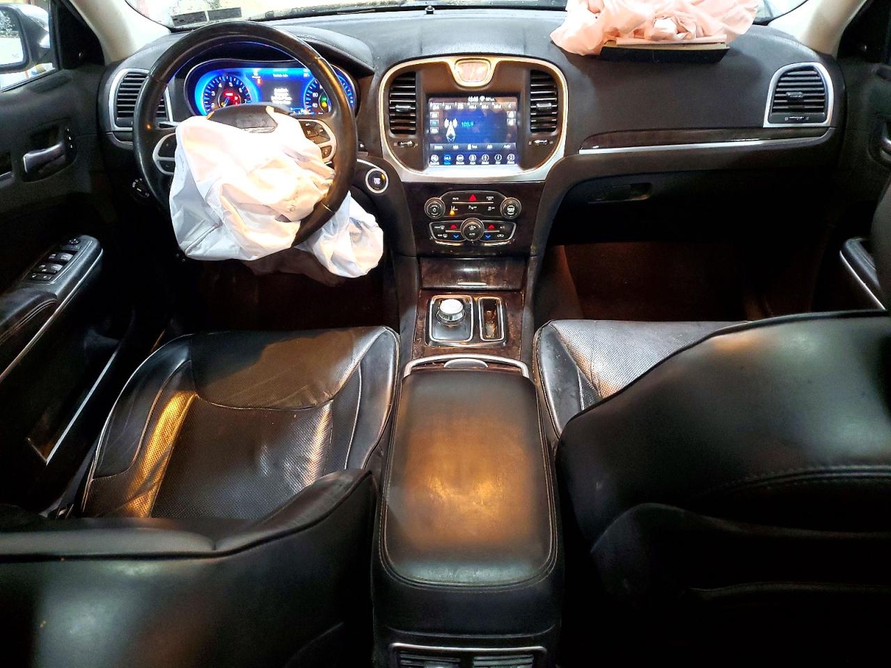 2018 CHRYSLER 300 LIMITED photo 8
