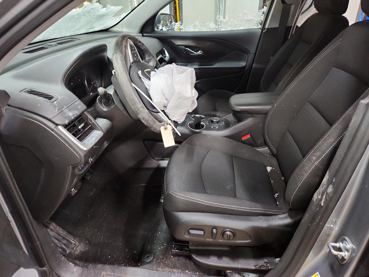 2024 GMC TERRAIN SLE photo 13