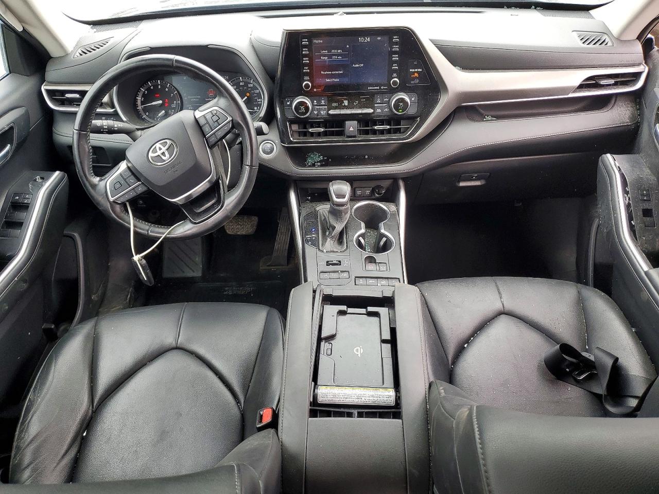2021 TOYOTA HIGHLANDER XLE photo 15