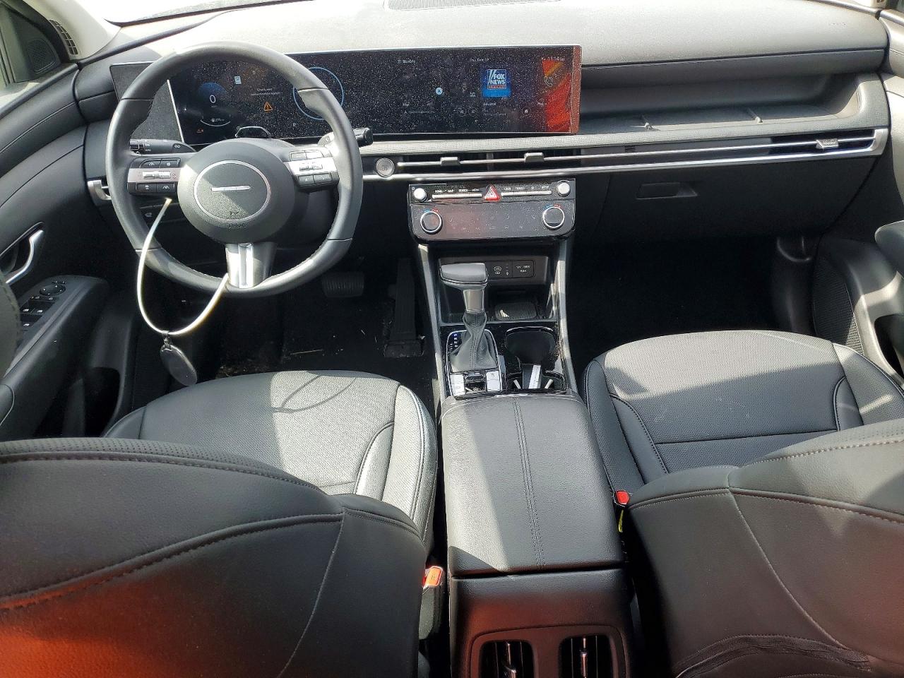 2025 HYUNDAI TUCSON SEL photo 8