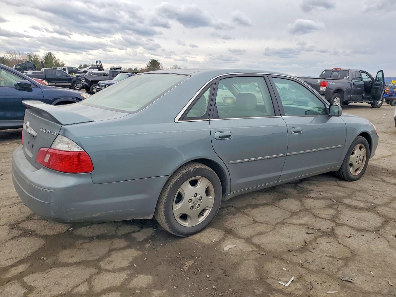2003 TOYOTA AVALON XL photo 7