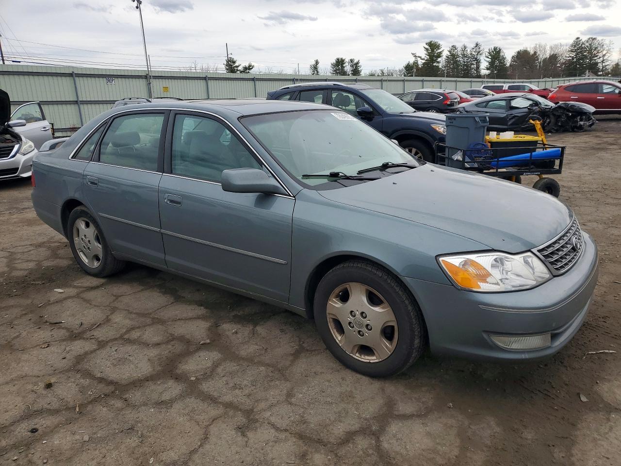 2003 TOYOTA AVALON XL photo 10