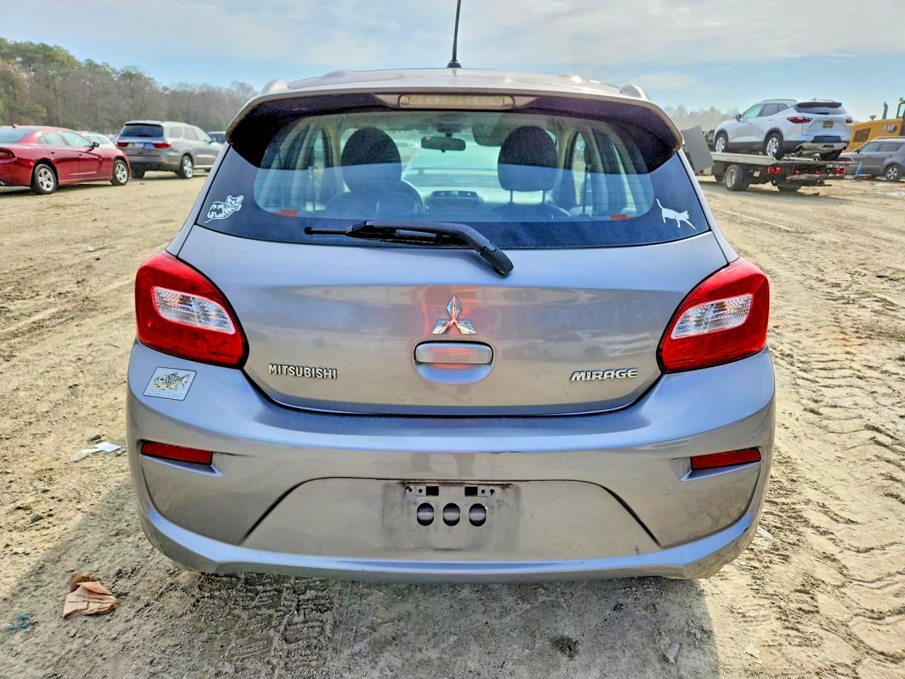 2017 MITSUBISHI MIRAGE ES photo 6