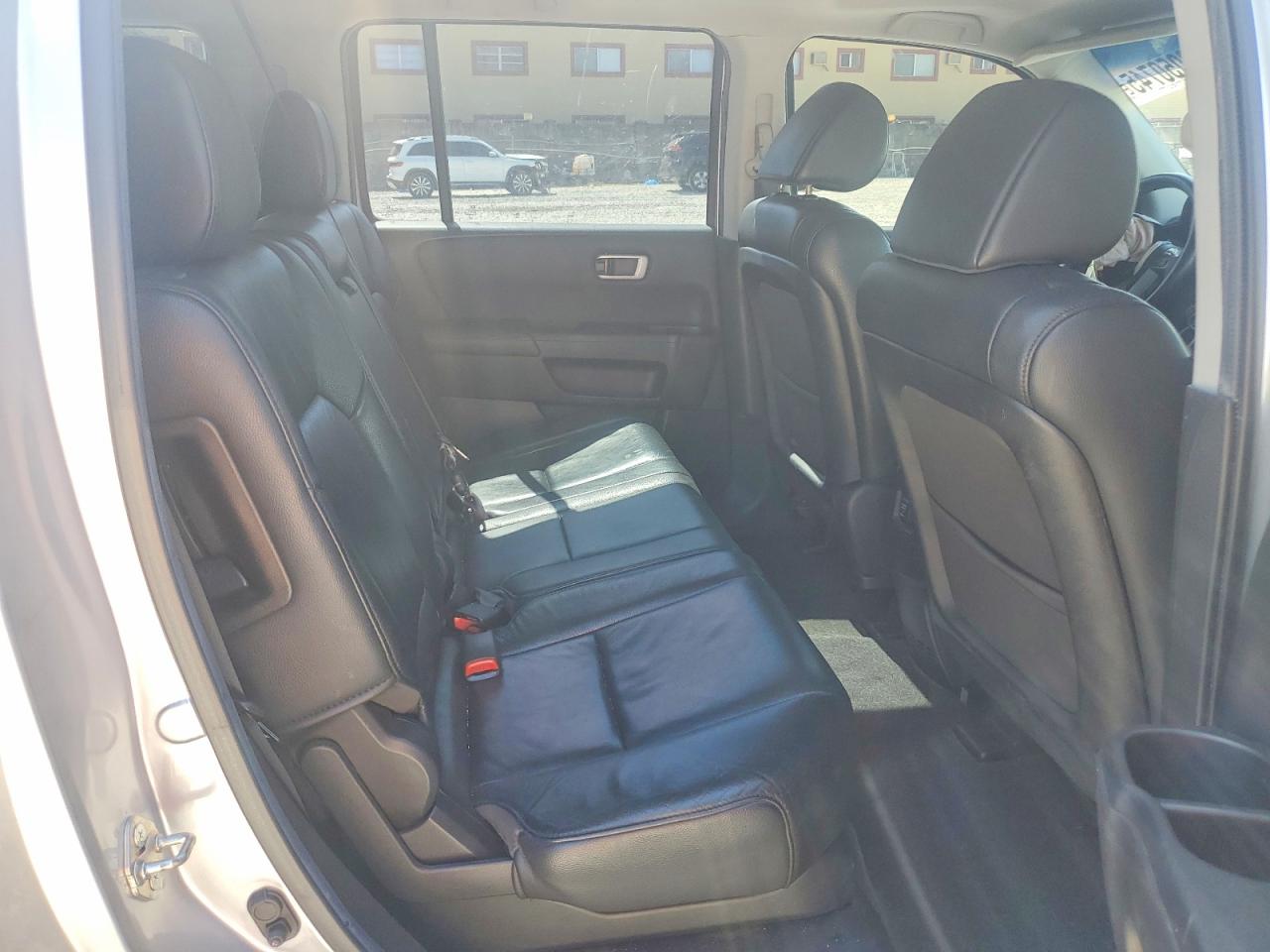 2012 HONDA PILOT EXL photo 11