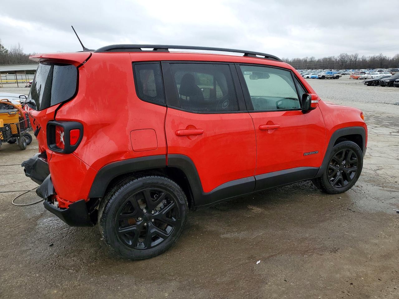 2017 JEEP RENEGADE LATITUDE photo 5